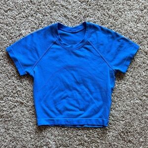 Swiftly Tech Cropped Short-Sleeve Shirt 2.0 in Dream Blue